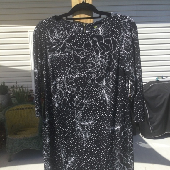 Taylor for Pea in a Pod maternity dress size small Floral Black Midi Dress s LBD - Picture 2 of 10